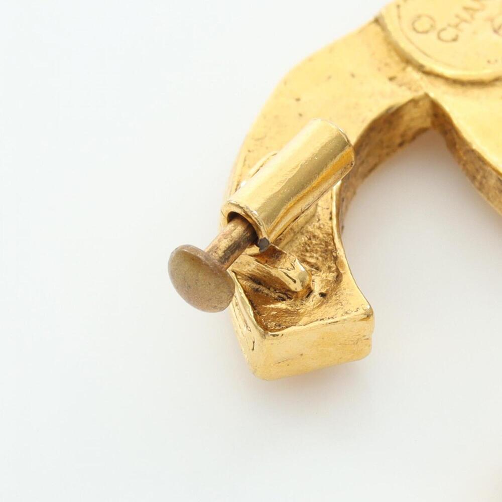 CHANEL White Logo Brooch - Picture 7 of 7